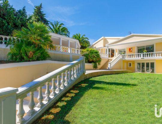 Villa for sale in cannes